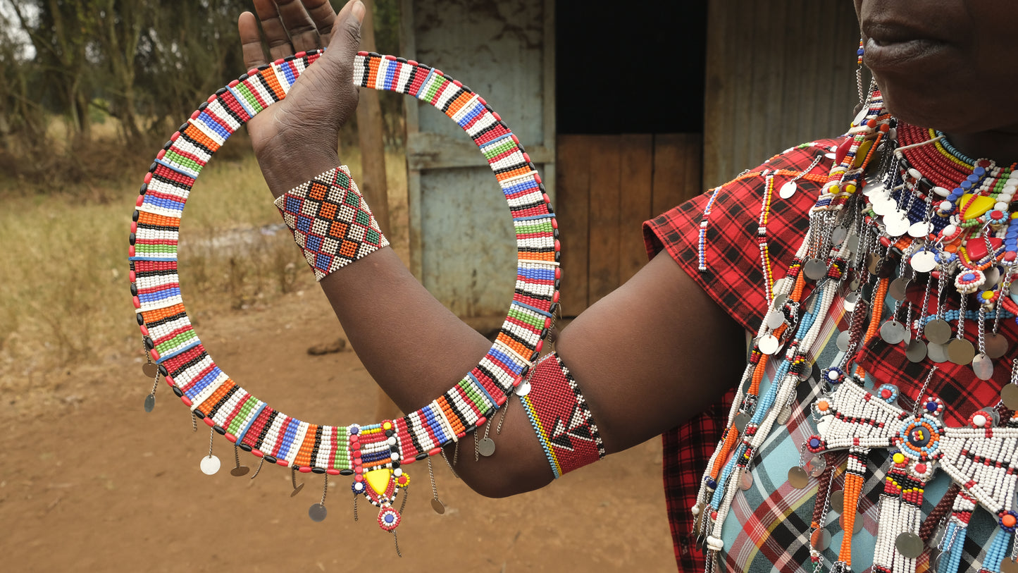 Maasai necklace, handmade by Maasai Women - Olgaria Beads
