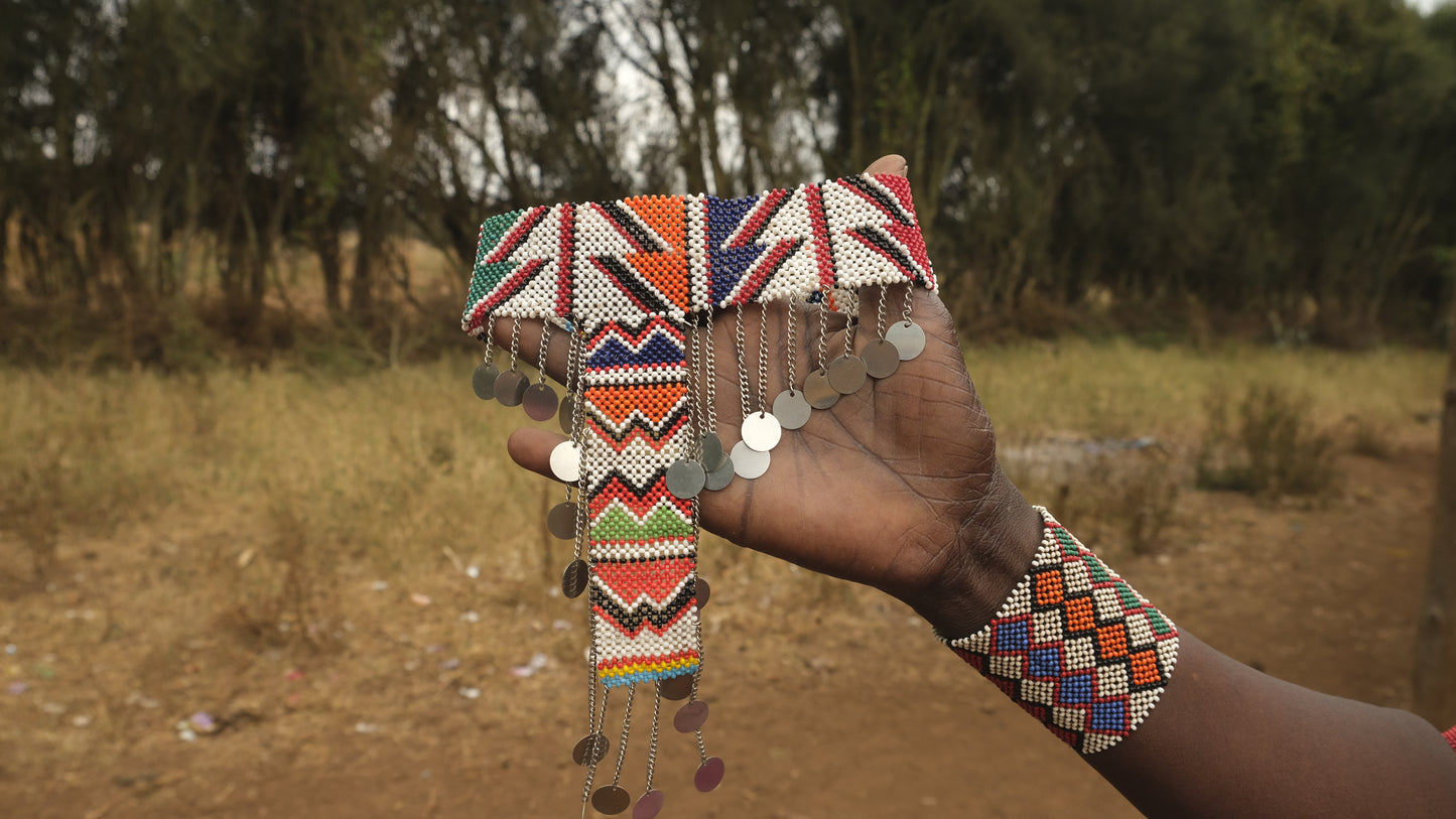 Choker necklace, handmade by Maasai women - Olgaria Beads